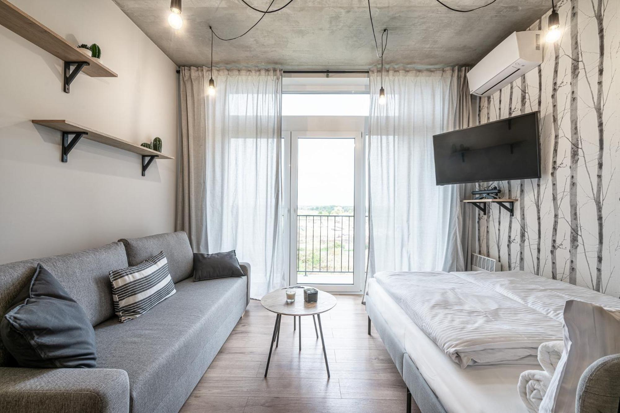 Przy Lotnisku Wroclaw Ngoại thất bức ảnh